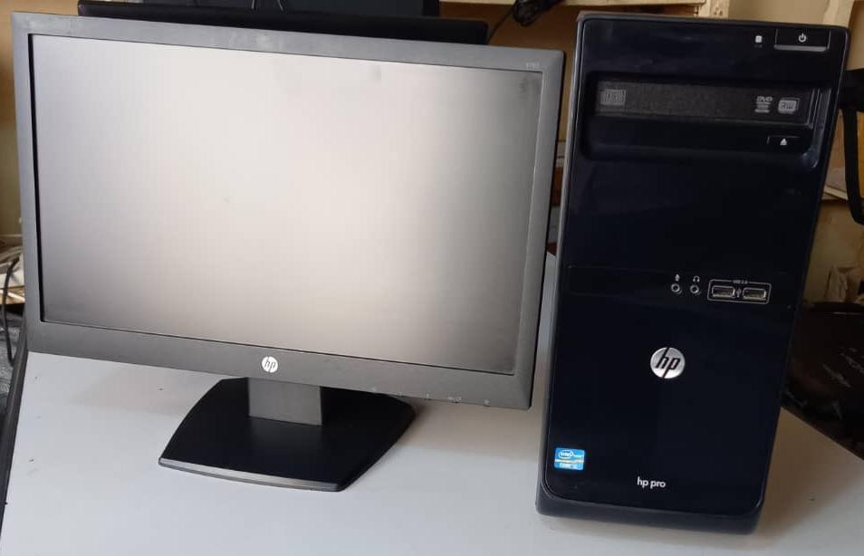 HP  Intel Core i3 Desktop Full Set  Monitor Included Igurishwa makeya